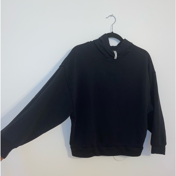 Black Fabletics Sweatshirt Hoodie - Picture 3 of 3